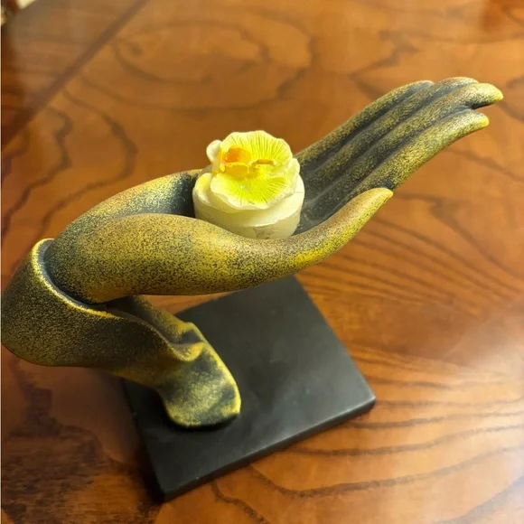 Elegant Hand Sculpture with Candle Holder - Picture 3 of 6